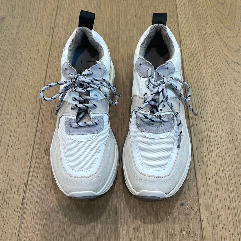Chunky Neutral Sneaker